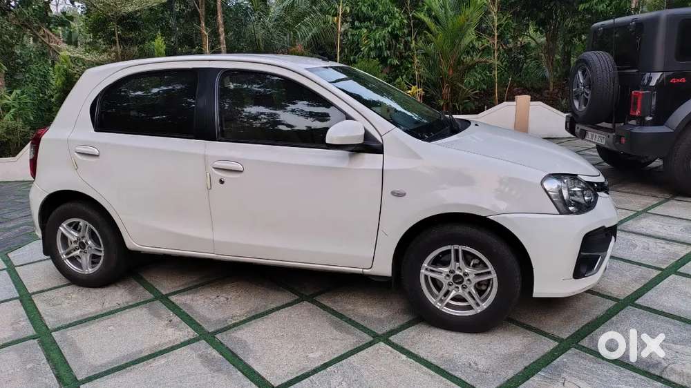 Toyota Etios Liva 2016 Petrol Singleowner