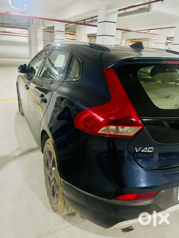 Volvo V40 Cross 2015