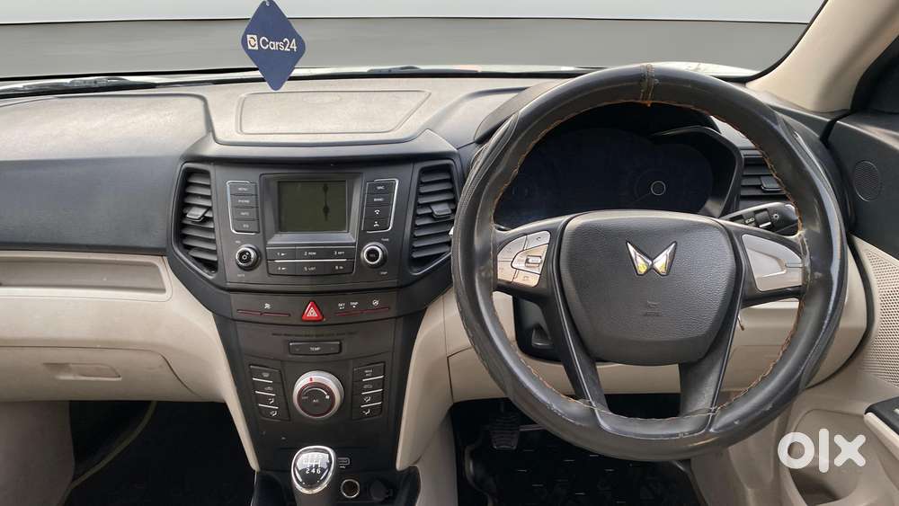 Mahindra Xuv300 W6, 2022, Petrol