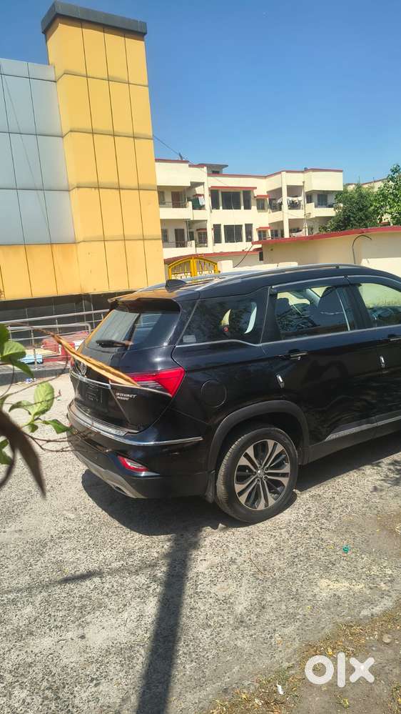 Mg Hector Plus Savvy Pro 1.5 Turbo Petrol Cvt 6 Str Dual Tone, 2021,..