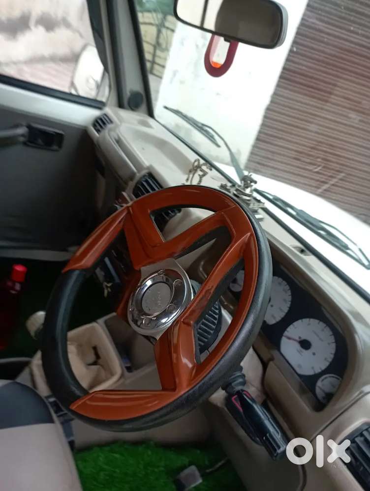 Mahindra Bolero Neo Plus 2012