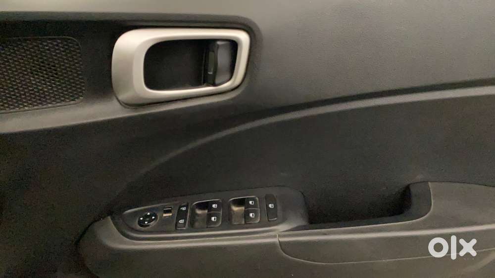 Hyundai Venue S Turbo Dct, 2019, Petrol