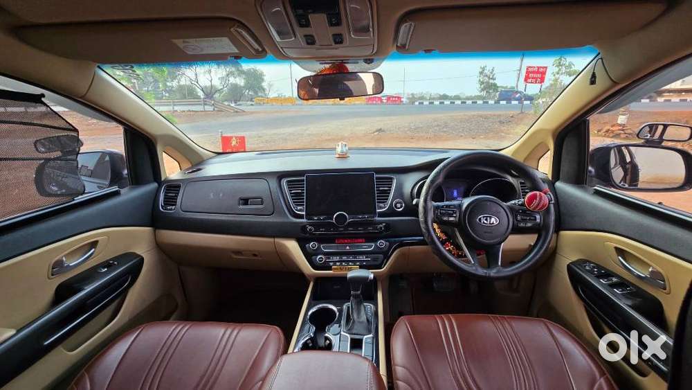 Kia Carnival Premium, 2021, Diesel