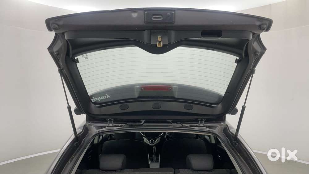 Maruti Suzuki Baleno 1.2 Zeta, 2017, Petrol