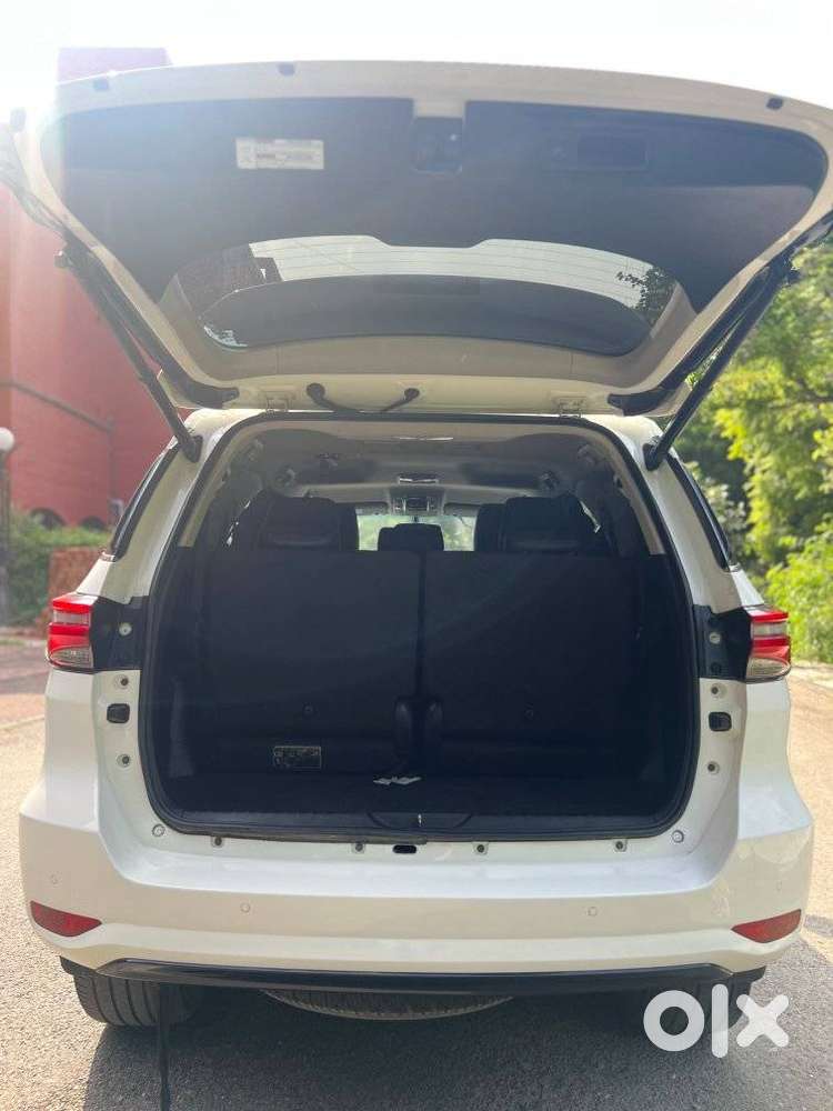 Toyota Fortuner 4x2 At 2.7 Petrol, 2024, Petrol