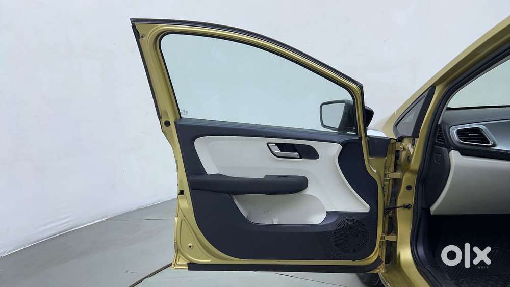Tata Altroz 1.5 Xz Plus Diesel, 2021, Diesel
