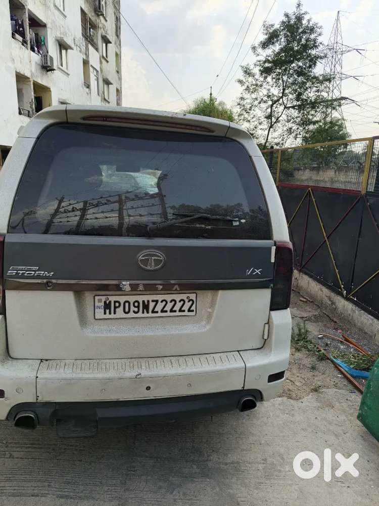Good Condition Tata Safari Strome Vx Top Model