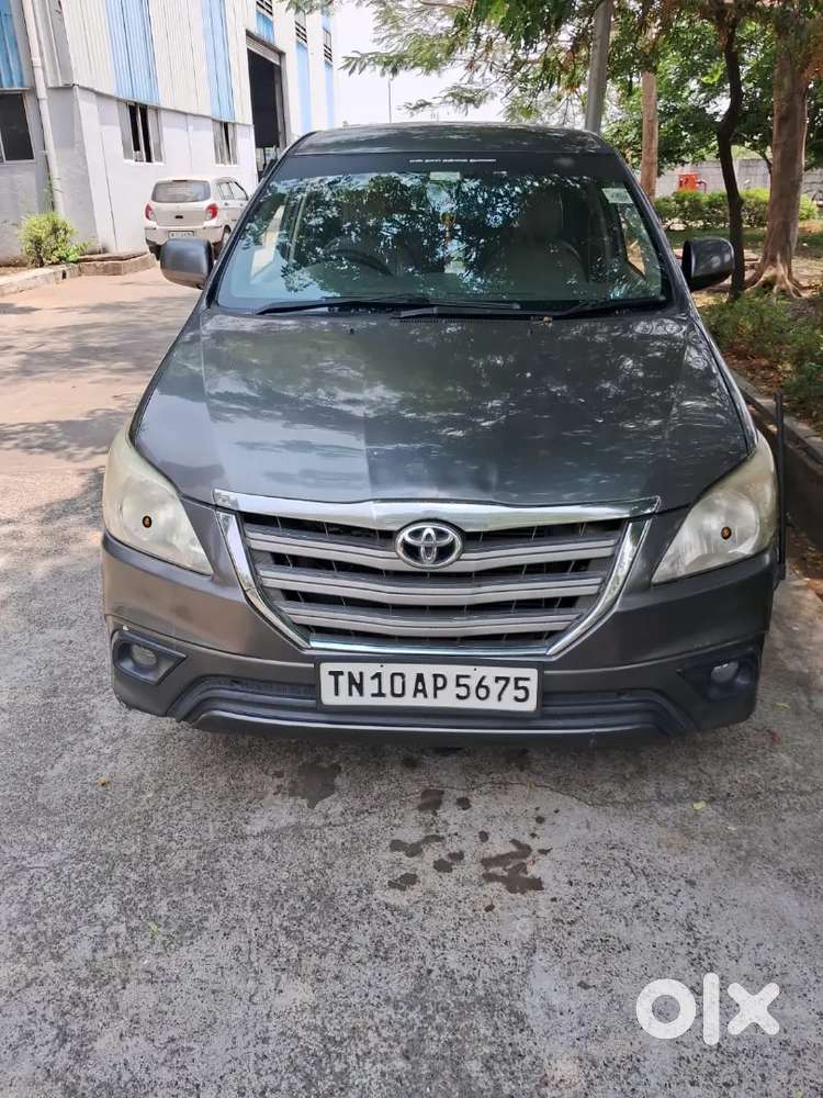 Toyota Innova 2014