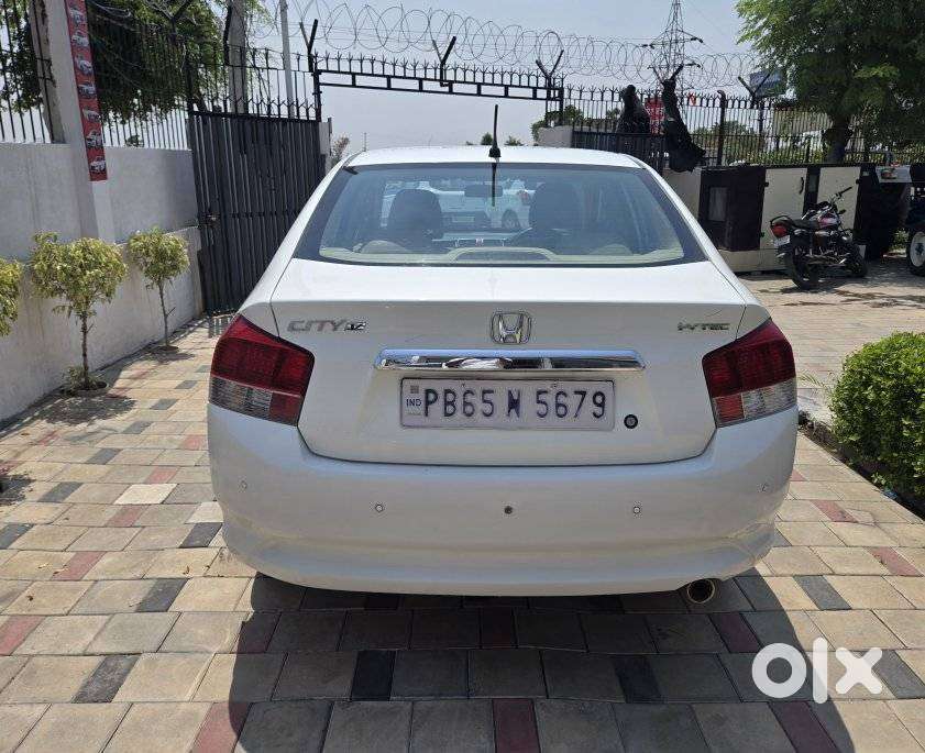Honda City 1.5 V At, 2011, Petrol