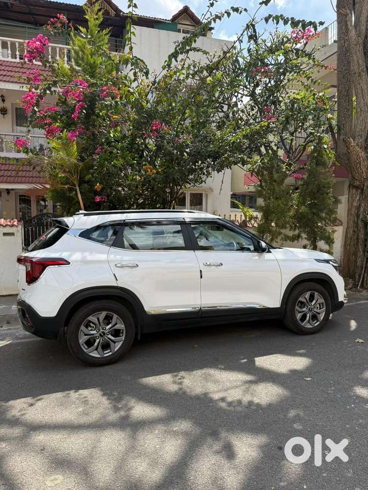 Kia Seltos Htk Plus (o) Ivt 1.5 Petrol-like New  8 Months Old