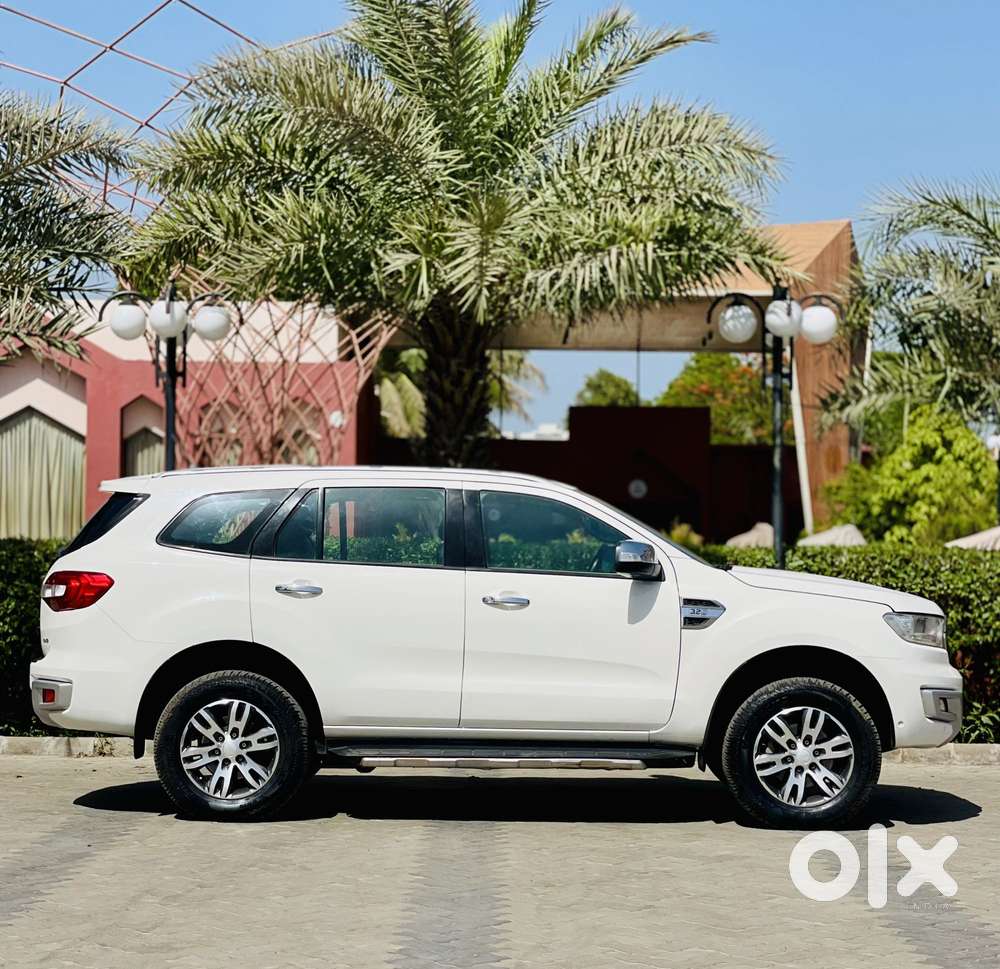 Ford Endeavour 3.2 Titanium 4x4 At, 2017, Diesel