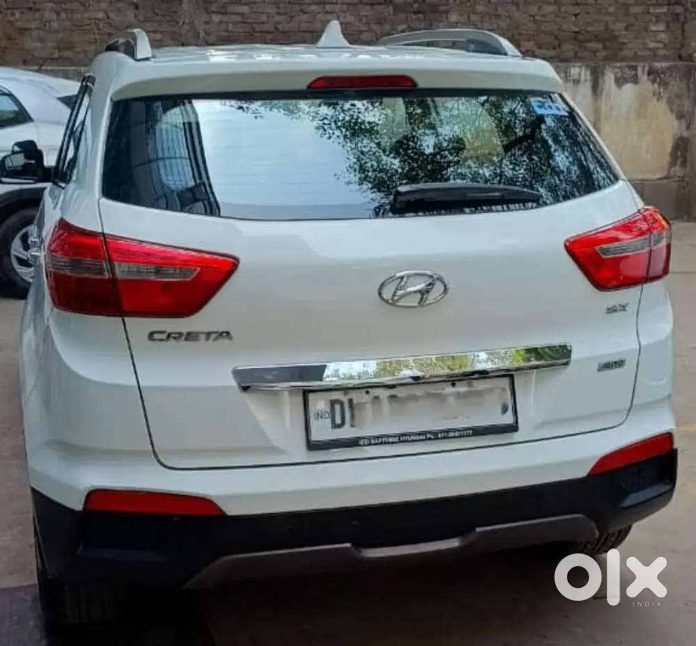 Hyundai Creta 1.6 Automatic Petrol White Color Excellent Condition