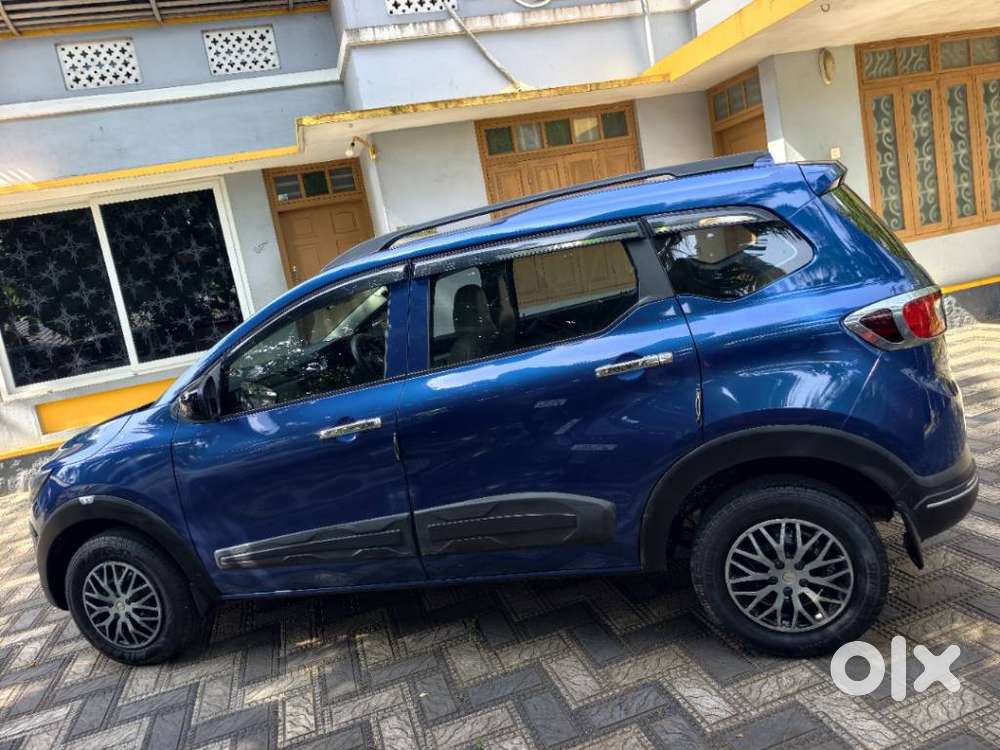 Renault Triber 1.0 Rxe, 2021, Petrol