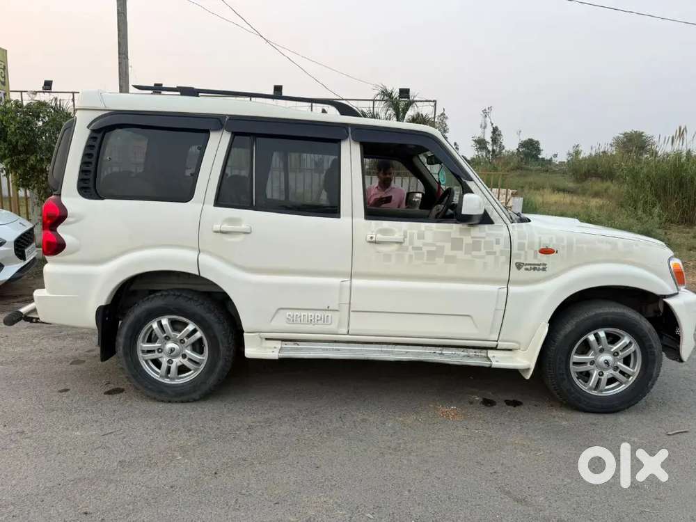 Mahindra Scorpio 2014