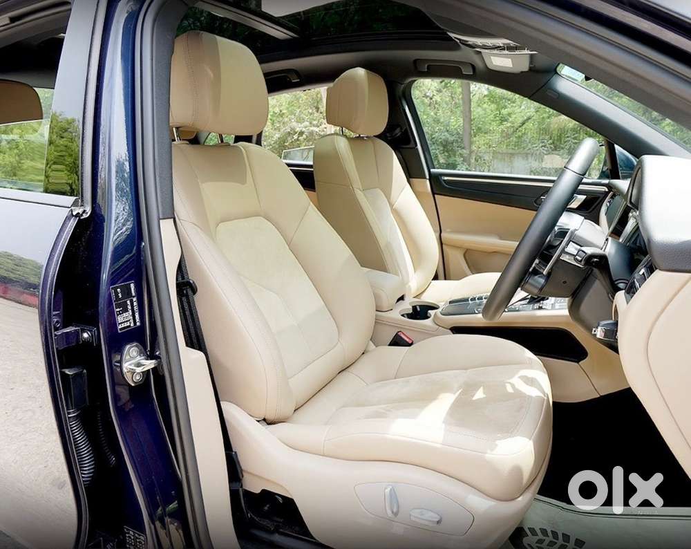 Porsche Macan 2021 /bmw X5 2021 M40i Petrol
