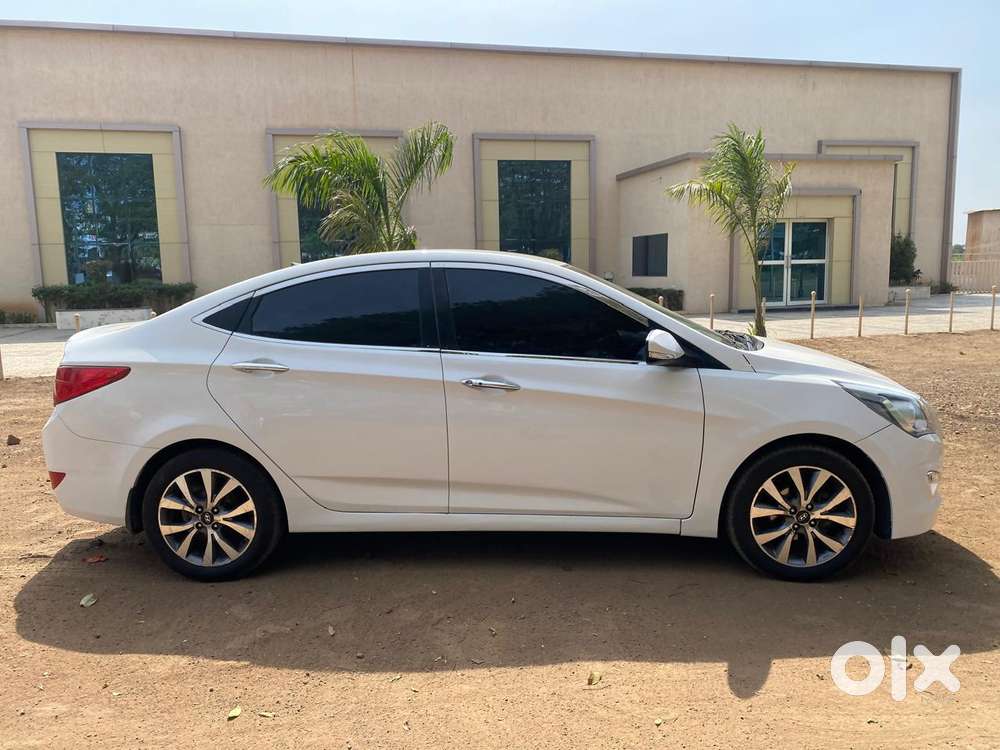 Hyundai Verna Fluidic 1.6 Crdi Sx Opt, 2015