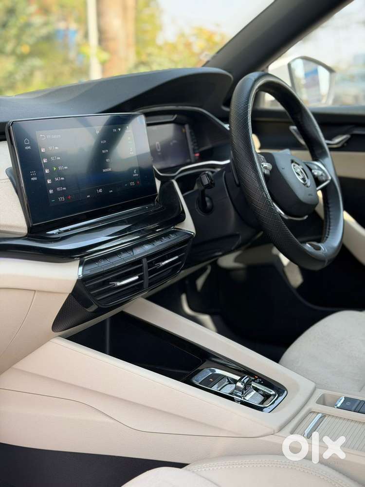 Skoda Octavia 2.0 Style Tsi At, 2022, Petrol