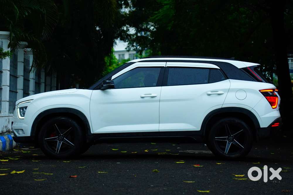 Hyundai Creta 1.5 S Plus Knight Petrol Dual Tone, 2022, Petrol