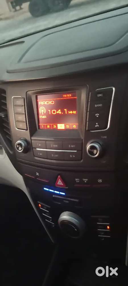 Mahindra Xuv300 W6 2024 Petrol Automatic