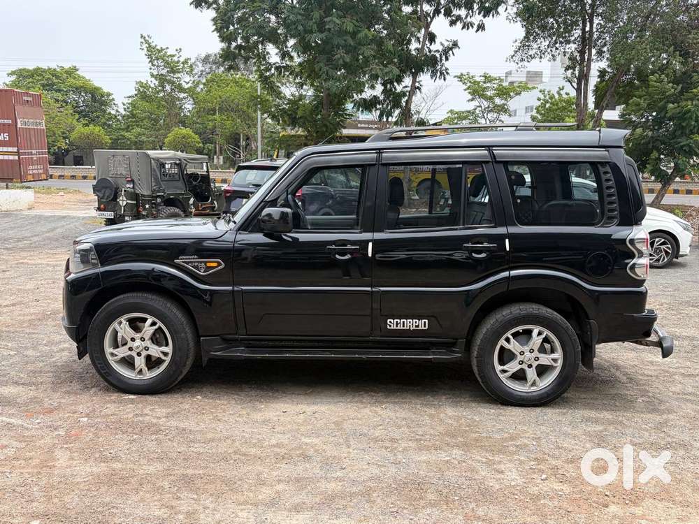 Mahindra Scorpio S10, 2017, Diesel