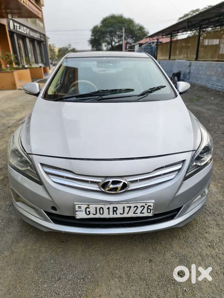 Hyundai Verna 2015