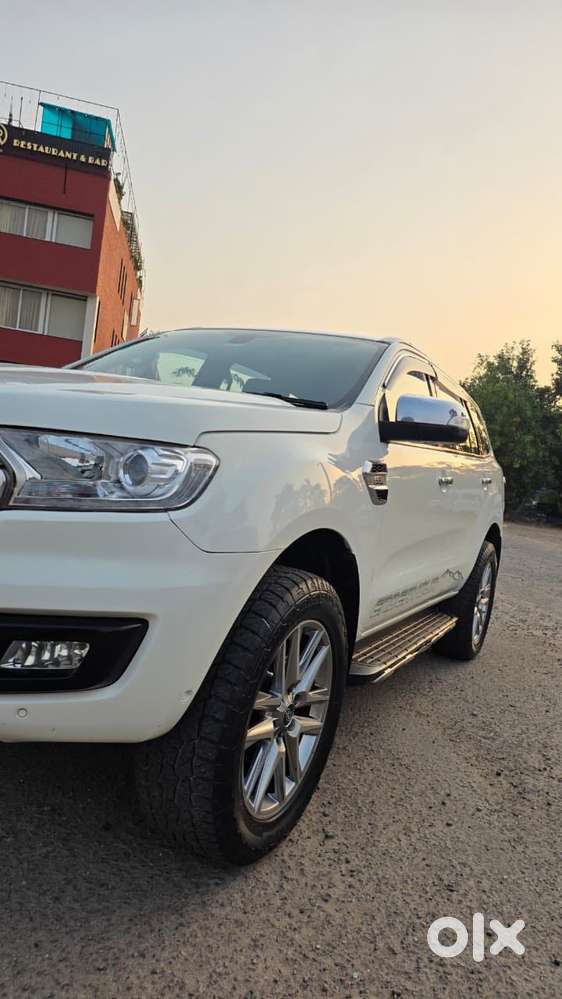 Ford Endeavour 3.2 Titanium At 4x4, 2017, Diesel