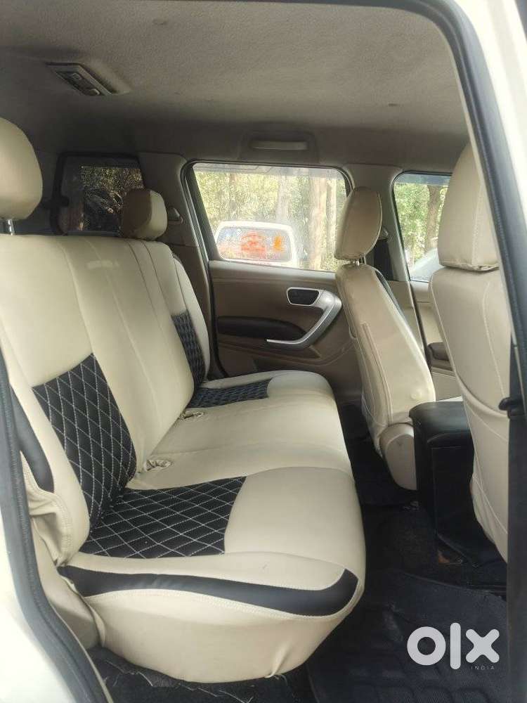 Mahindra Tuv 300 Mhawk100 T8, 2016, Diesel