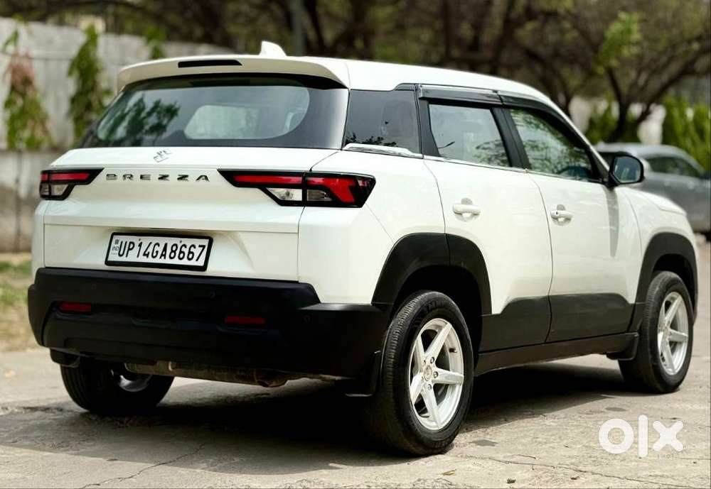 Maruti Suzuki Brezza 1.5 Lxi Cng, 2024, Cng & Hybrids