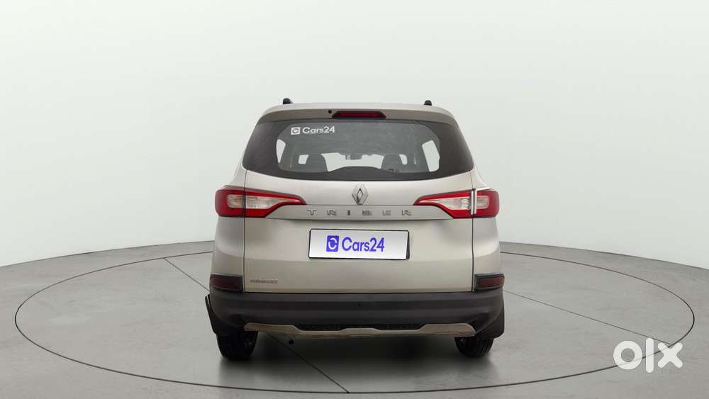 Renault Triber Rxt, 2023, Petrol