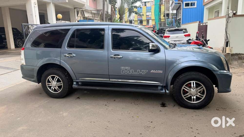 Isuzu Mu 7 4x2, 2014, Petrol
