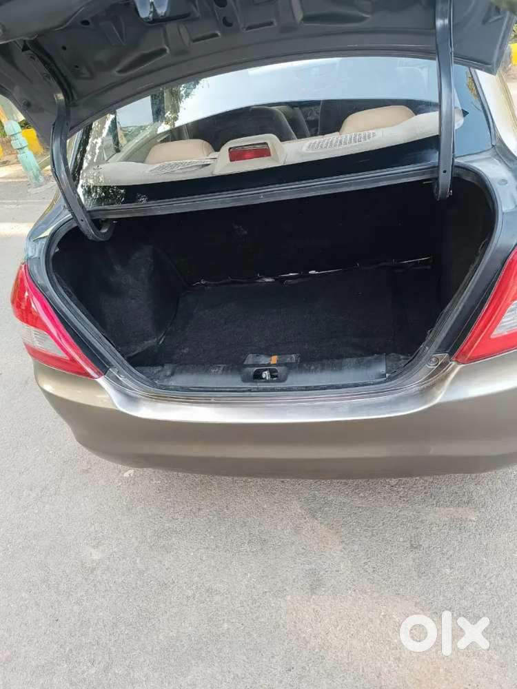 Maruti Suzuki Dzire 2016 Diesel 80000 Km Driven