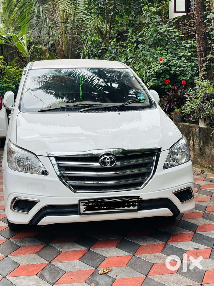 Toyota Innova Diesel 2010 Modelog Keralam New4tyres