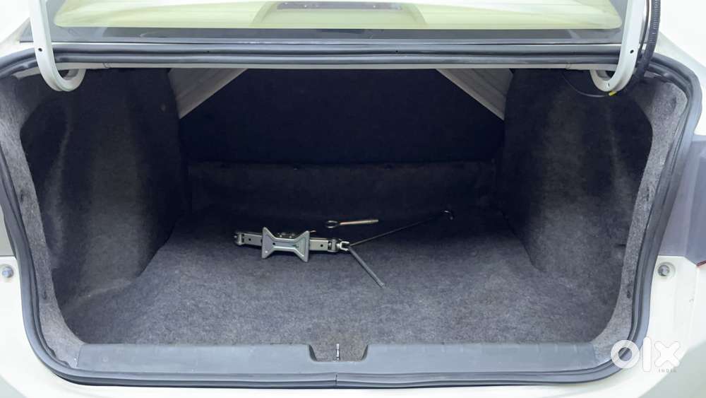 Honda City I-vtec Cvt Zx, 2015, Petrol