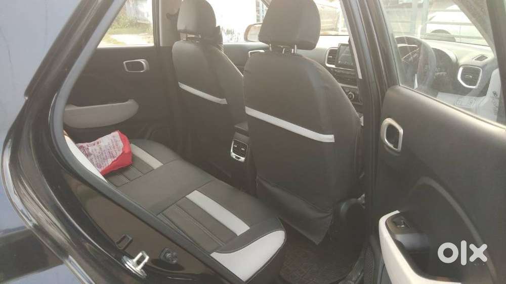 Hyundai Venue 1.2 S (o), 2024, Petrol