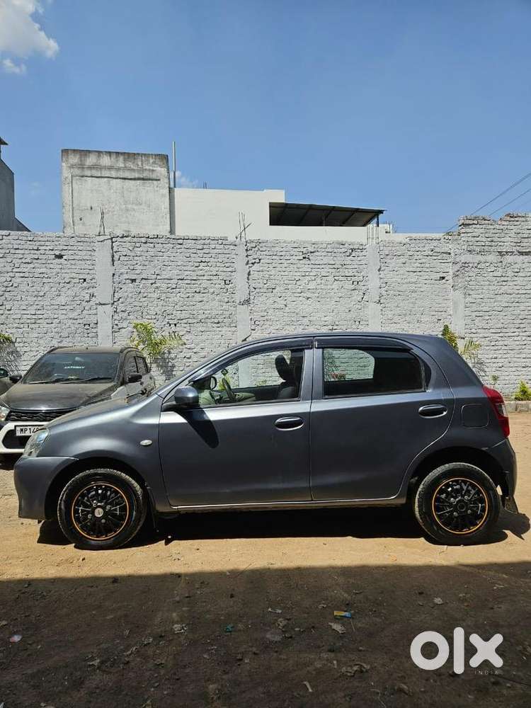 Toyota Etios Liva 2015 Diesel Well Maintained