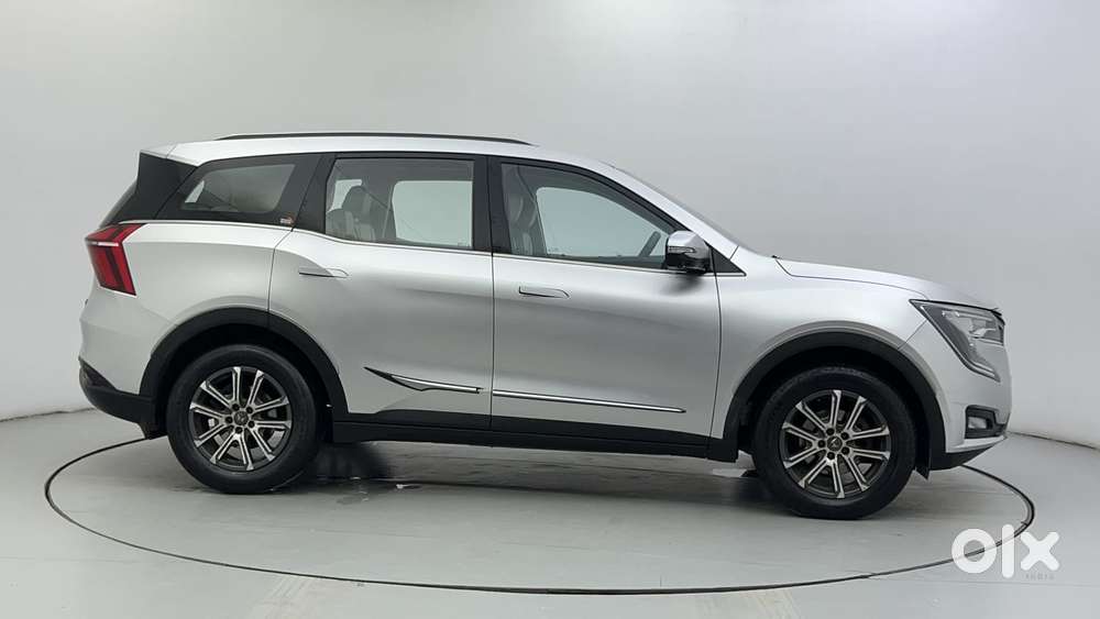 Mahindra Xuv700 2.0 Ax 7 Petrol At Luxury Pack Str, 2021, Petrol