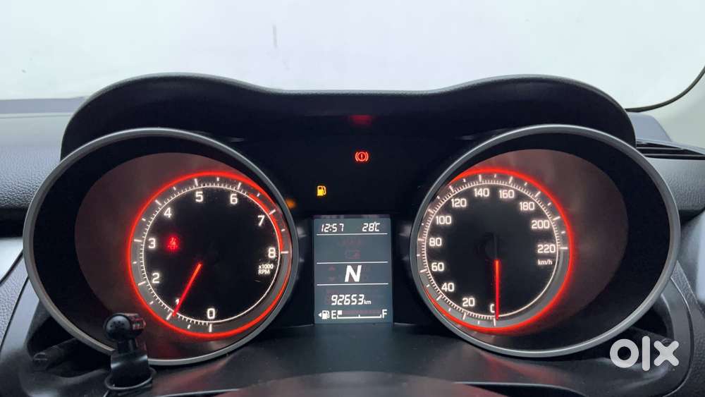 Maruti Suzuki Swift Amt Zxi, 2019, Petrol