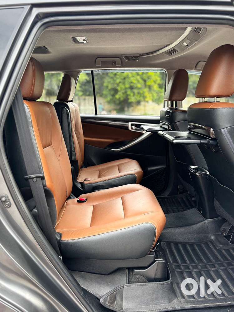 Toyota Innova Crysta 2.8 Zx At, 2017, Diesel