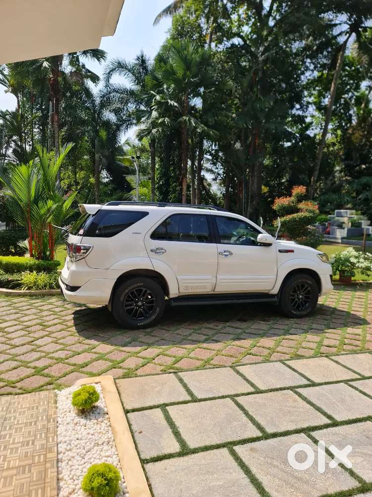 Toyota Fortuner A/t