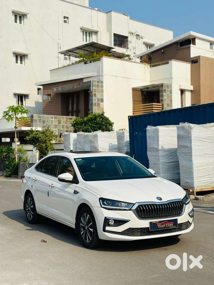 Skoda Slavia 1.0 Tsi Style At, 2022, Petrol
