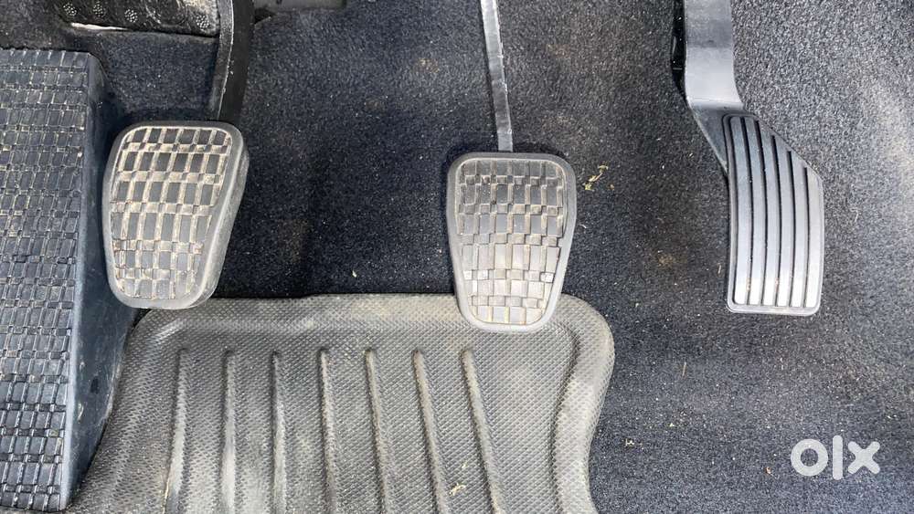 Tata Altroz 1.2 Xe, 2021, Petrol