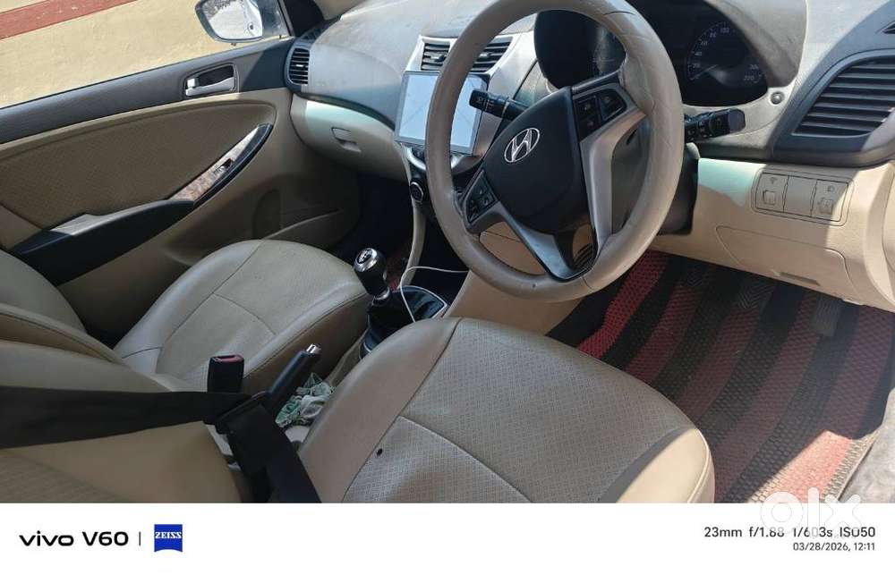 Hyundai Verna Fluidic 1.6 Vtvt Sx, 2015, Petrol