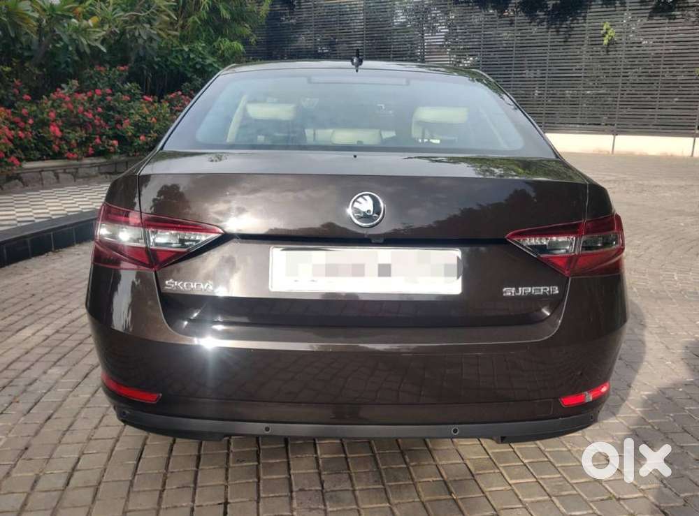 Skoda Superb L&k 2.0 Tdi At, 2017, Petrol