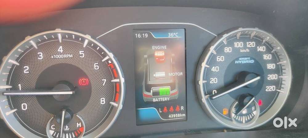Maruti Suzuki Brezza 1.5 Zxi Smart Hybrid, 2024, Petrol