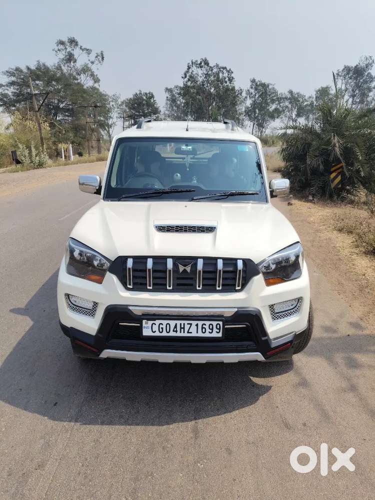 Mahindra Scorpio S6 2015