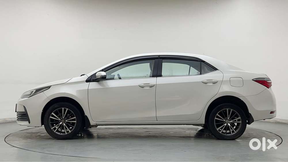 Toyota Corolla Altis Vl At, 2017, Petrol