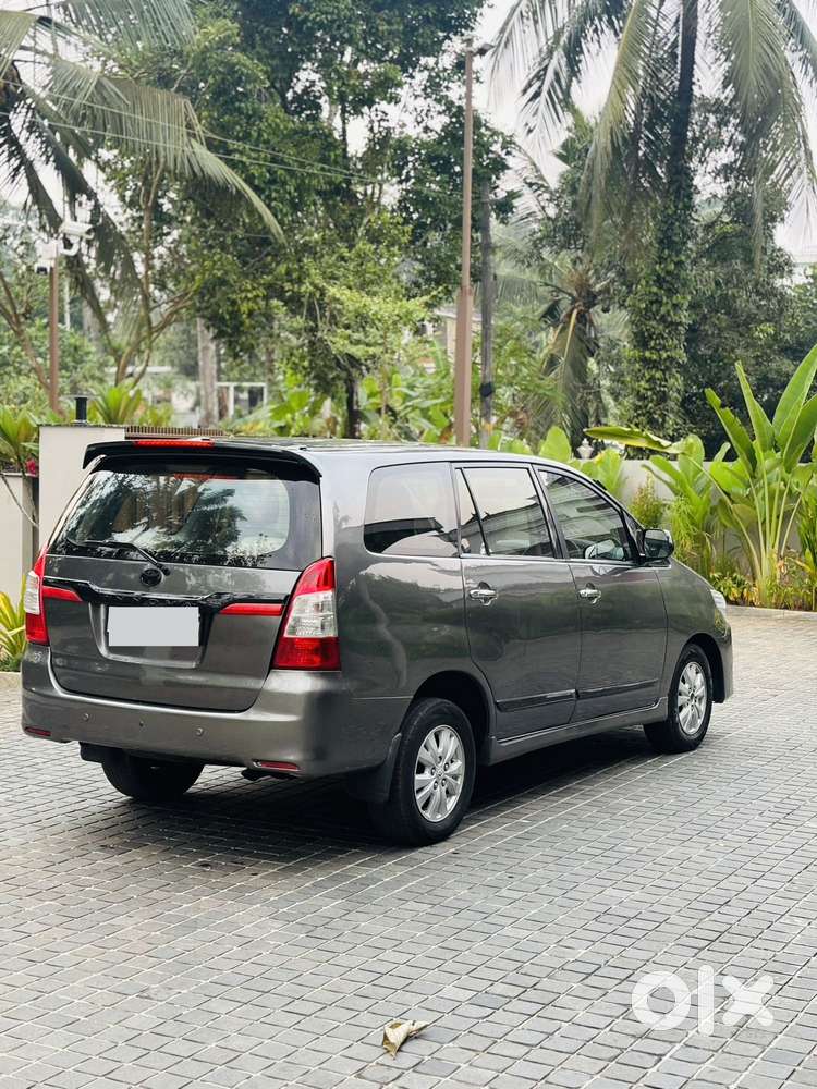 Toyota Innova 2.5 V 7 Str, 2011, Diesel