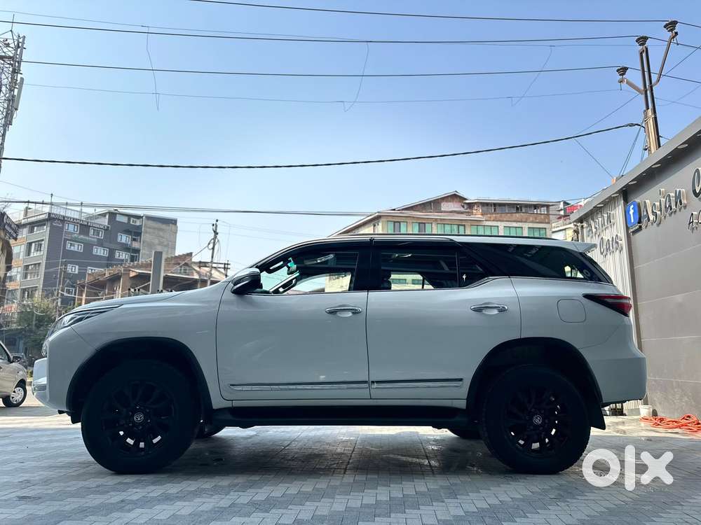 Toyota Fortuner Legender 4x4 At 2.8, 2025, Diesel