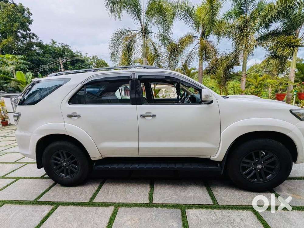 Toyota Fortuner 4*2 Automatic 2015 Diesel Good Condition