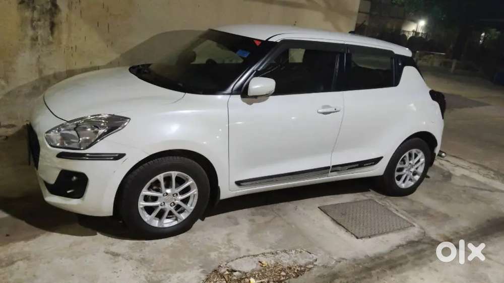 ब्रिजस्टोन के चारों न्यू टायर एक्साइड की न्यू बैटरी न्यू डिस्पैड